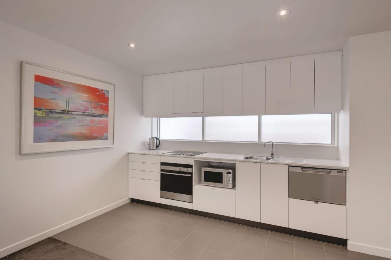 Travelodge Hotel Melbourne Docklands Экстерьер фото